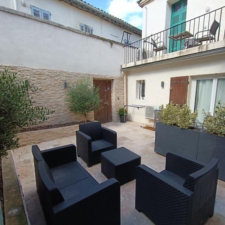 T3 Renove Avec Cour, Intra Muros Avinyon Dış mekan fotoğraf